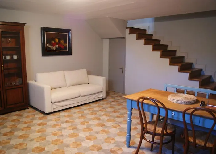 The Arcadian * Vytina